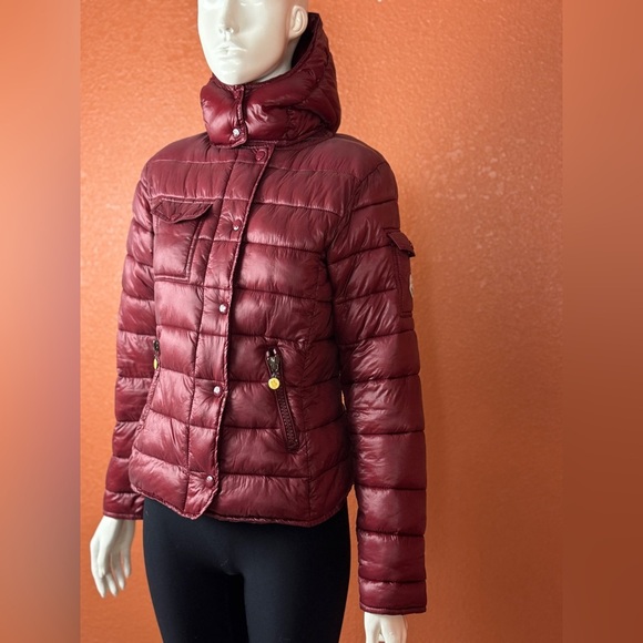 Moncler Deep Red Puffer Jacket - Picture 3 of 17